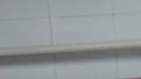 Venda espera que su hija de dos años, Shaina, logre sobrevivir y pueda salir adelante.