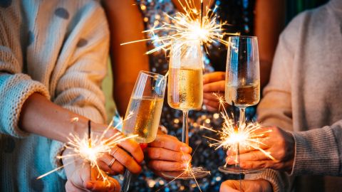 Estos signos tendrán motivos para brindar en la víspera de Año Nuevo.