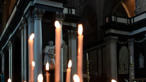 El 19 de diciembre se recuerda el legado de destacados santos.