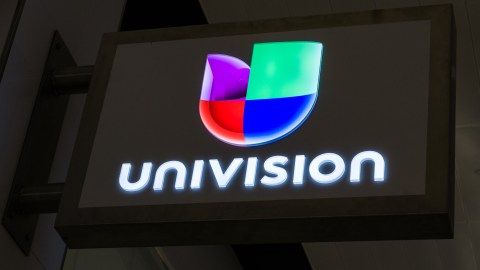 Daniel Alegría, actual CEO de TelevisaUnivision, ofreció el motivo de los despidos, considerados un ajuste para el 2025.