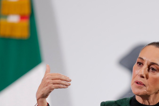 Sheinbaum muestra estudio donde el PIB de los mexicanos en EE.UU. asciende a 2.06 billones de dólares