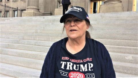 La mujer que pasó 60 días en la cárcel por el asalto al Capitolio y rechaza el indulto de Trump