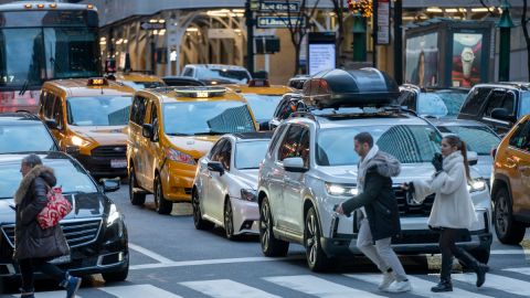 Nueva York aplica polémico peaje para circular en el centro de Manhattan