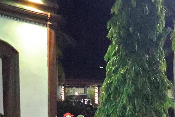 A pesar de que el presidente Donald Trump ha endurecido sus políticas migratorias, miles de migrantes salieron a la frontera.