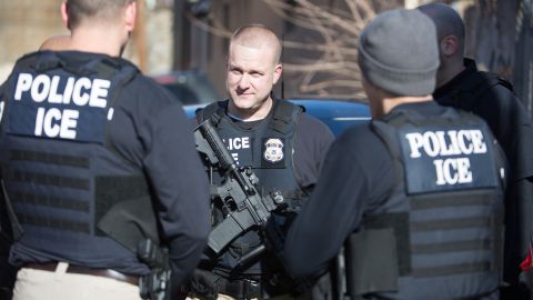 ICE y CBP termina con la regla de 'áreas sensibles'.