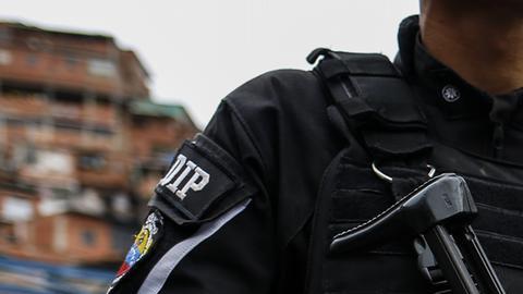 Maduro movilizó miles de policías y militares para "resguardar la seguridad" en Venezuela previo a los actos de investidura presidencial.