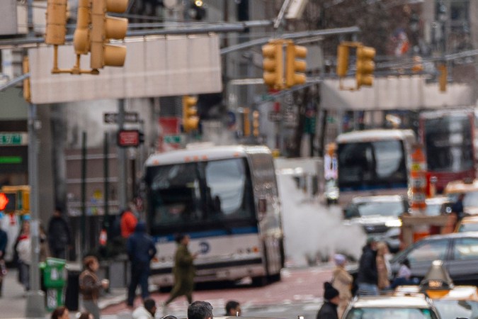 Nueva York aplica polémico peaje para circular en el centro de Manhattan