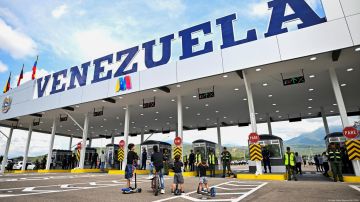 Petro dice que buscará un acuerdo político en Venezuela