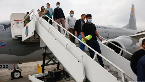 Colombianos deportados por EE.UU. llegan a Bogotá