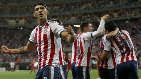 Alan Pulido vuelve a Chivas con 33 años.