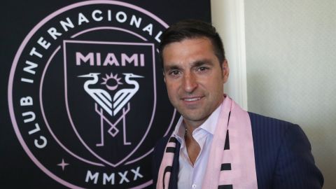 Inter Miami CF MLS soccer team head coach Diego Alonso poses for a photo after being introduced during a news conference, Wednesday, Jan. 22, 2020, in Key Biscayne, Fla. (AP Photo/Wilfredo Lee)