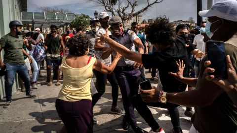 El 11 de julio de 2021, decenas de personas fueron detenidas por protestas en Cuba.