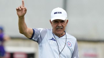 Ferretti dirigió 17 partidos en Cruz Azul.