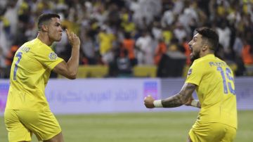 Cristiano Ronaldo en festejo de gol con el Al Nassr.