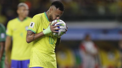 Neymar volverá a jugar en Brasil.