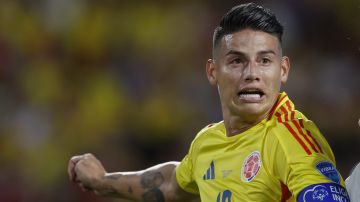 Colombia's James Rodriguez jumps for a header during a Copa America semifinal soccer match against Uruguay in Charlotte, N.C., Wednesday, July 10, 2024. (AP Photo/Nell Redmond)