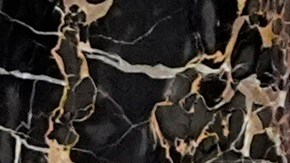 Mike Johnson repite como presidente de la Cámara de Representantes.