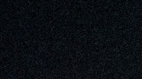 Un helicóptero arroja agua sobre el incendio de Sunset en la zona de Hollywood Hills de Los Ángeles.