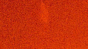 Los bomberos luchan contra el incendio Hughes en Castaic.