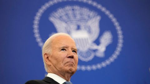 Biden termina su presidencia con una opinión desfavorable de la mayoría de los encuestados por Gallup.