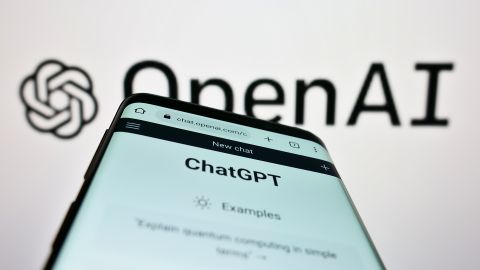 OpenAI está investigando si DeepSeek utilizó ChatGPT de forma no autorizada para entrenar a su IA