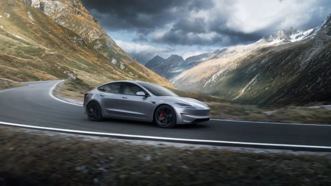 El Model 3 Performance en la carretera