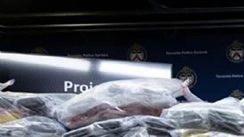 Histórico decomiso de droga en Canadá