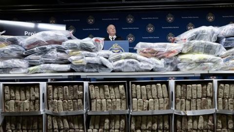 Histórico decomiso de droga en Canadá