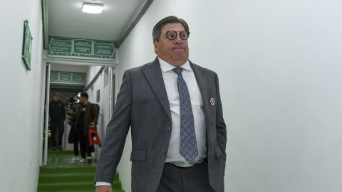 Guadalajara, Jalisco a 20 de enero de 2024. Miguel Herrera "Piojo", Director Técnico, durante el partido correspondiente a la jornada 2 del torneo Clausura 2024, entre los rojinegros del Atlas y los xolos de Tijuana, realizado en el estadio Jalisco. Foto/ Imago7/ Sandra Bautista