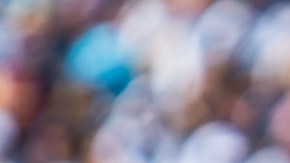 Ciudad de México, 1 de diciembre de 2024. Marco Antonio Ortiz, árbitro central, durante el partido de vuelta de los Cuartos de Final del torneo Apertura 2024 de la Liga BBVA MX, entre los Pumas de la UNAM y los Rayados del Monterrey, celebrado en el estadio Olímpico Universitario. Foto: Imago7 / Diego Padilla