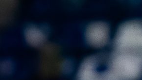 Santiago Baños, director deportivo del América, y el capitán Henry Martín, quien dirigió unas palabras a su afición.