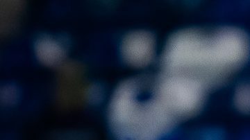 Santiago Baños, director deportivo del América, y el capitán Henry Martín, quien dirigió unas palabras a su afición.