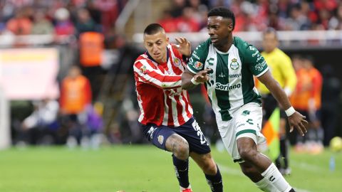 Zapopan, Jalisco, 11 de enero de 2025. , durante el partido correspondiente a la jornada 1 del torneo Clausura 2025 de la Liga BBVA MX, entre las Chivas Rayadas del Guadalajara y los Guerreros de Santos Laguna, realizado en el estadio Akron. Foto: Imago7/ Juan Carlos Cubeyro.