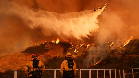 Taylor Swift califica los incendios de California como “devastadores” y apoya a varias organizaciones