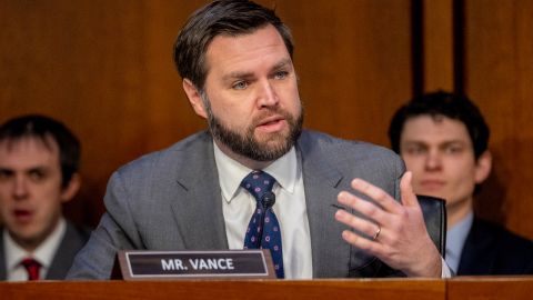 El vicepresidente electo J.D. Vance anunció su renuncia como Senador por Ohio.