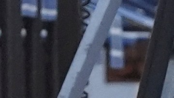 Los servicios de emergencia acuden al lugar de los hechos en la calle Bourbon después de que un vehículo atropellara a una multitud en la calle Canal y Bourbon de Nueva Orleans, el miércoles 1 de enero de 2025.