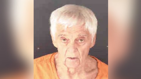 Miroslav Maksic fue ingresado el lunes por la noche en la cárcel del condado de Sarasota sin derecho a fianza.