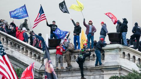 El asalto al Capitolio en 2021 y el ataque en New Orleans y la bomba en Las Vegas tienen en alerta a la capital.