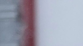 Migrantes que buscan asilo salen de una oficina de inmigración después que sus reuniones fueron canceladas y fueron rechazados, el 20 de enero de 2025, en Matamoros, México.