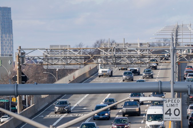Nueva York aplica polémico peaje para circular en el centro de Manhattan