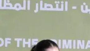 Las mujeres israelíes fueron entregadas a un equipo de la Cruz Roja en Gaza, el sábado.