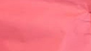 Blessing mide aproximadamente 3 pies de alto y pesa 50 libras.