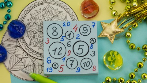 Los ángeles guiarán a tu signo en febrero a través de los números.