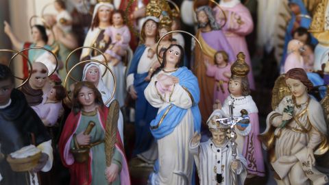 El 15 de enero se recuerda a santos que dejaron un legado espiritual.