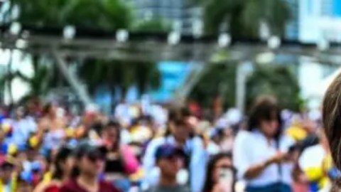 Alrededor de 600,000 venezolanos tienen protección especial para permanecer en Estados Unidos.