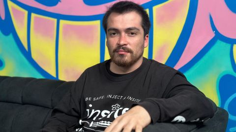 Los pares: los consumidores de heroína que protegen de las sobredosis a otros usuarios en un proyecto inédito en Sudamérica