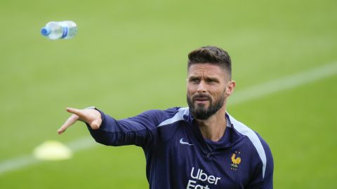 France's Olivier Giroud gestures during a training session in Paderborn, Germany, Tuesday, July 2, 2024, ahead of their quarterfinal soccer match against Portugal at the Euro 2024 soccer tournament. (AP Photo/Hassan Ammar)