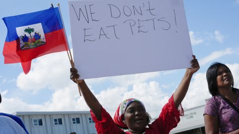 Gobierno de Trump revoca el beneficio migratorio TPS para medio millón de haitianos