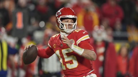 Kansas City Chiefs quarterback Patrick Mahomes looks to pass during the first half of the AFC Championship NFL football game against the Buffalo Bills, Sunday, Jan. 26, 2025, in Kansas City, Mo. (AP Photo/Charlie Riedel)