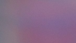 Robert Lewandowski anotó el solitario gol que hizo saltar al Barcelona al primer lugar de la liga.